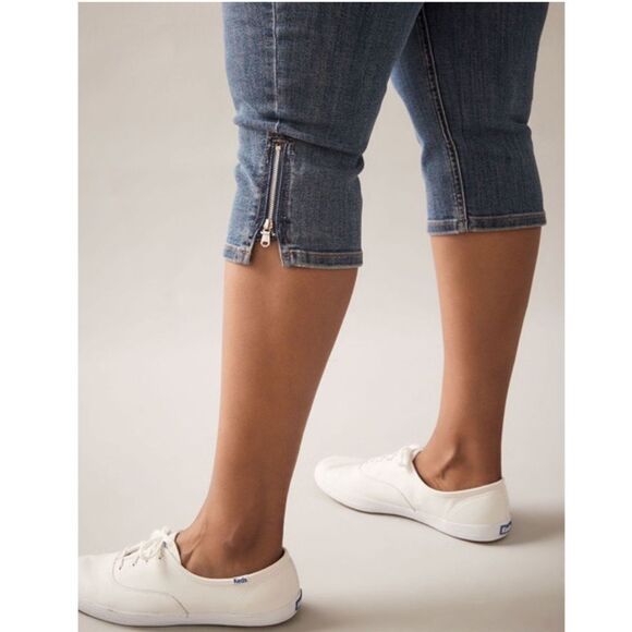 𝅺PENNINGTON’S Curvy Fit, Straight-Leg Blue Denim Capri - In Every Story Size 14 - Picture 3 of 12